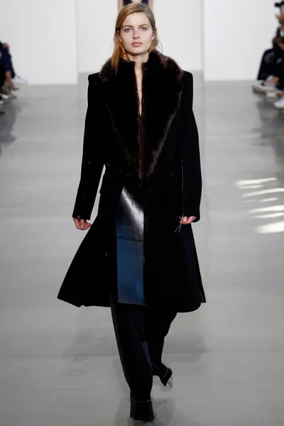 Look 3